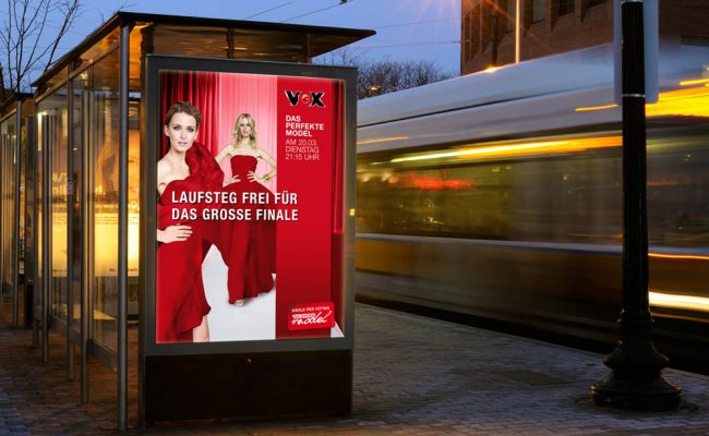 Bushaltestellen-Plakat Vox Das Perfekte Model